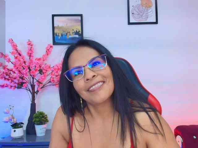 MilfSharoon webcam