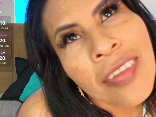 MilfSharoon webcam