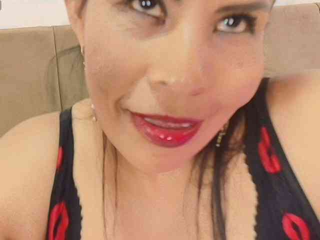 MilfSharoon webcam