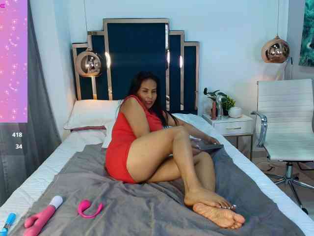 MilfSharoon webcam