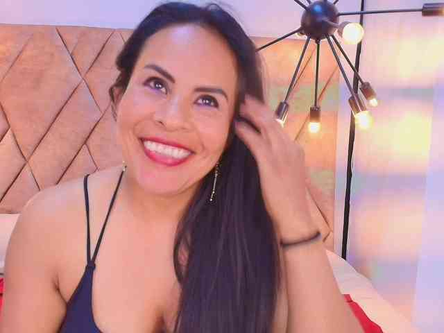 MilfSharoon webcam