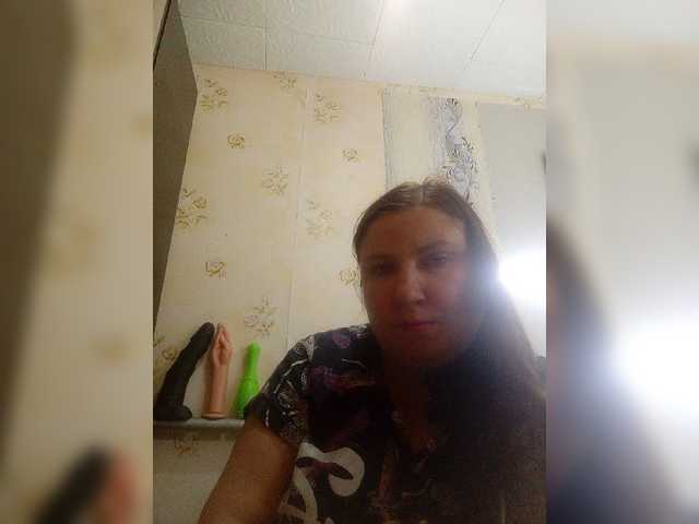 Konfetka80 — live female cam