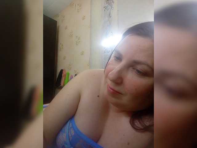 Ogonek37 live cam on BongaCams