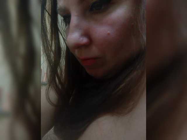 Konfetka80 live cam preview