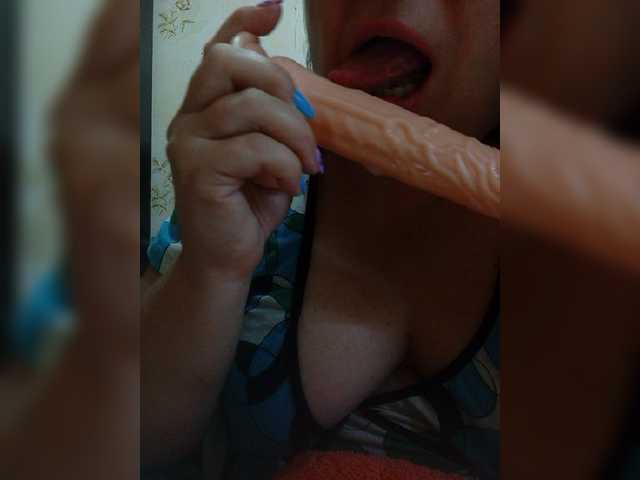 Ogonek37 live cam on BongaCams