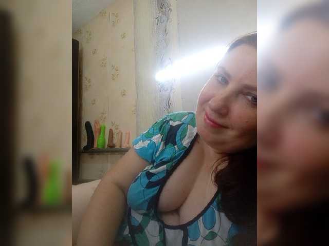 Ogonek37 live cam on BongaCams
