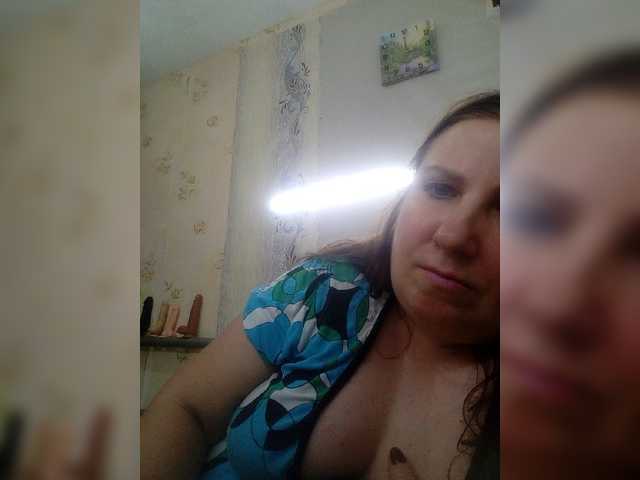 Ogonek37 live cam on BongaCams