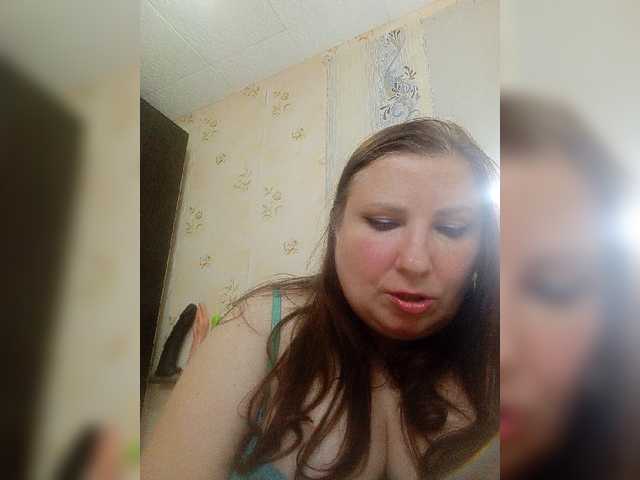 Ogonek37 live cam on BongaCams