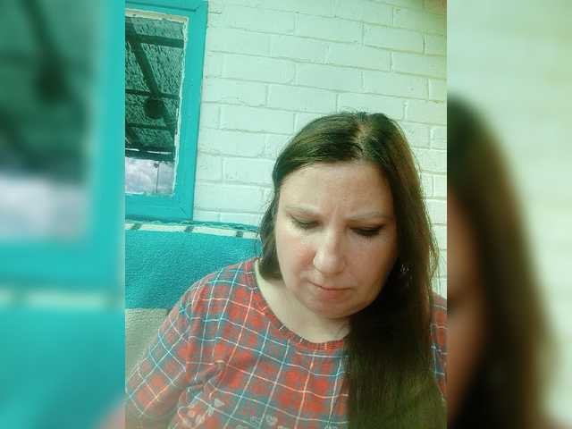 Ogonek37 live cam on BongaCams