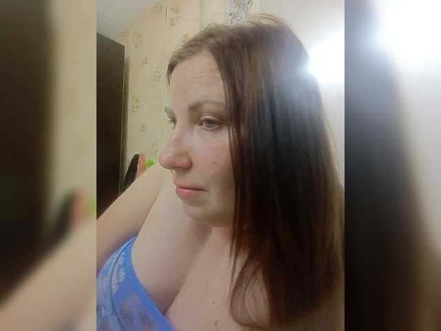 Konfetka80 live cam preview