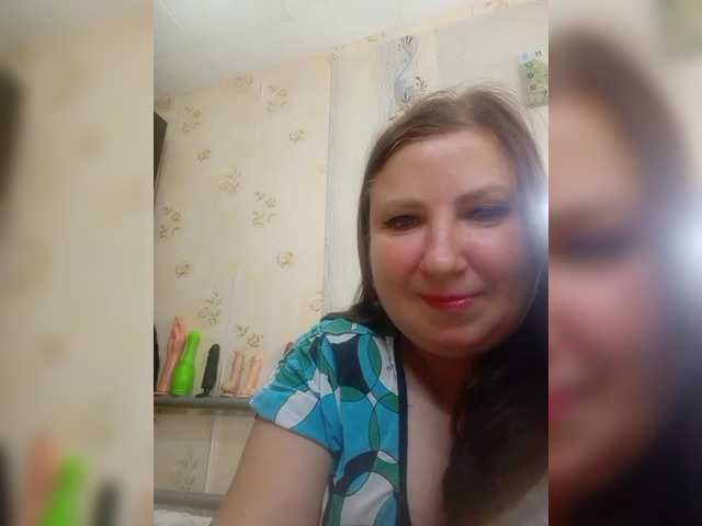 Ogonek37 live cam on BongaCams