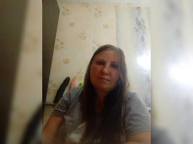 Ogonek37 live cam on BongaCams