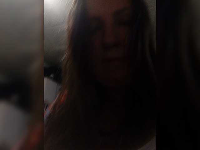 Ogonek37 live cam on BongaCams