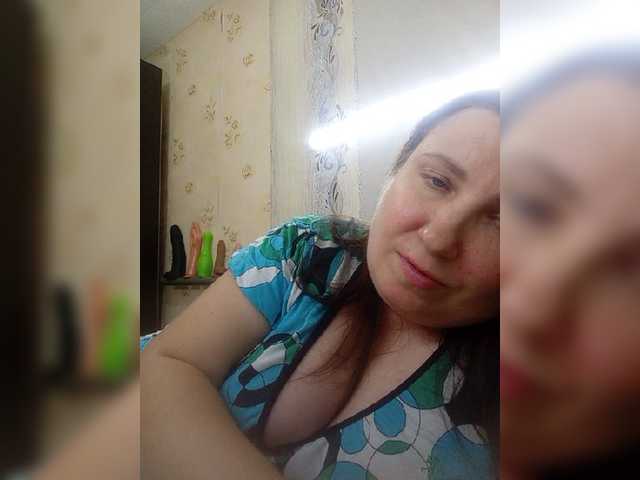 Konfetka80 live webcam show