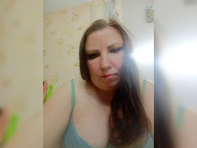 Ogonek37 live cam on BongaCams