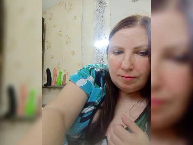 Ogonek37 live cam on BongaCams