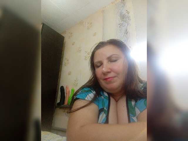 Ogonek37 live cam on BongaCams
