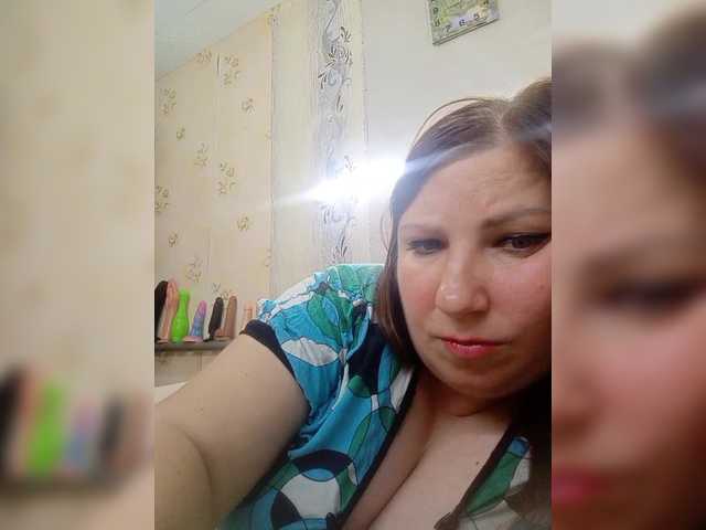 Konfetka80 live cam preview