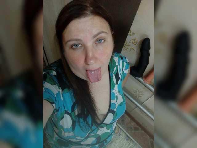 Konfetka80 live webcam show
