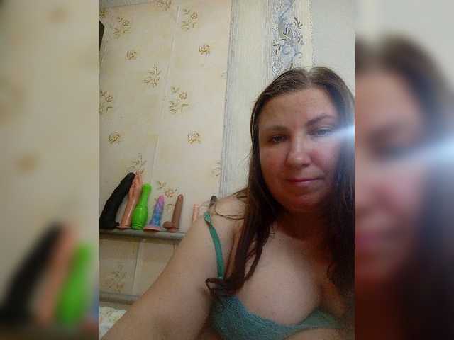 Konfetka80 live cam preview