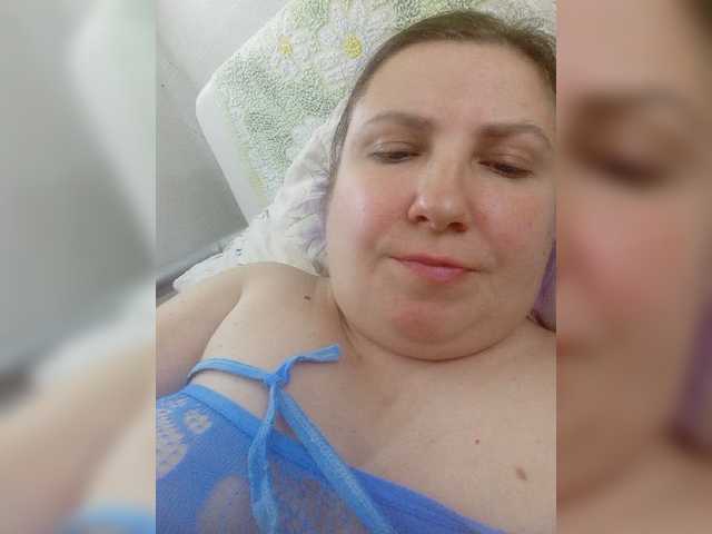 Konfetka80 live cam preview