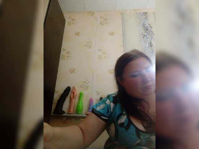 Konfetka80 live cam preview