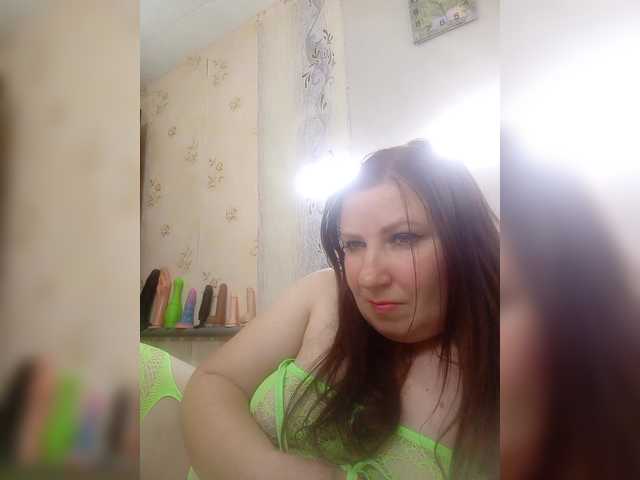 Ogonek37 live cam on BongaCams