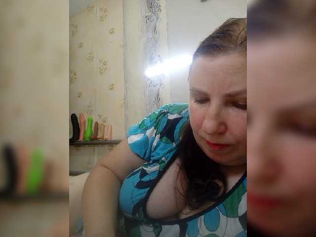 Ogonek37 live cam on BongaCams