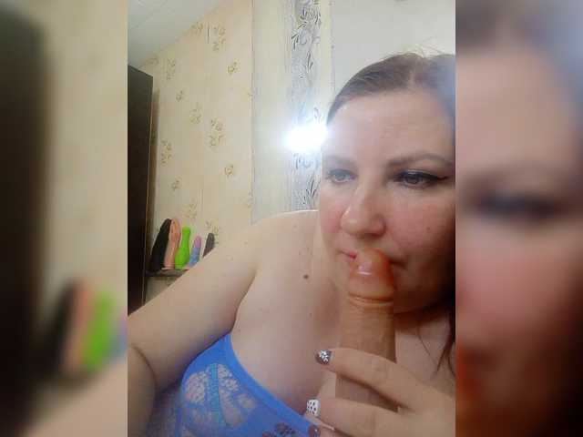 Ogonek37 live cam on BongaCams
