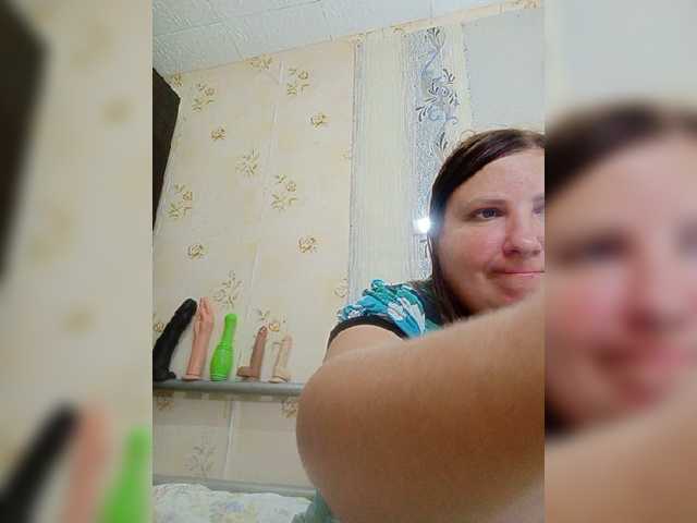 Ogonek37 live cam on BongaCams