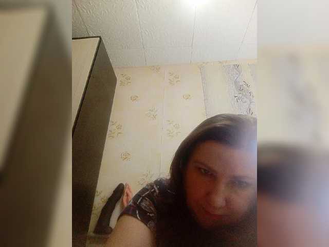 Konfetka80 — live female cam