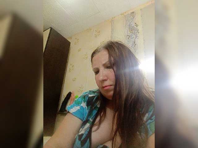 Konfetka80 live cam preview