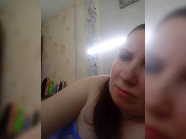 Ogonek37 live cam on BongaCams