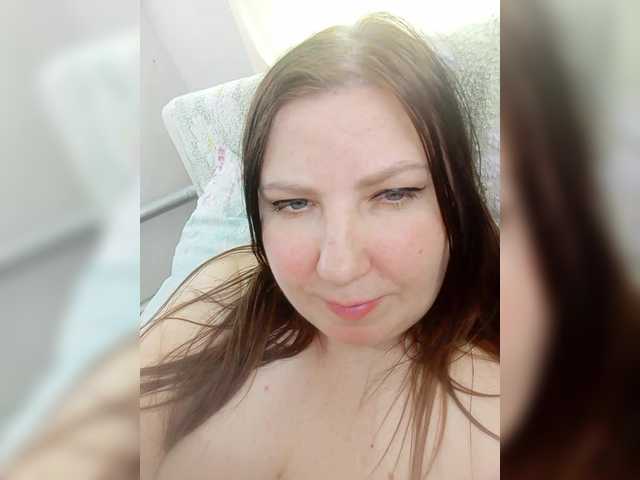 Ogonek37's BongaCams show and profile