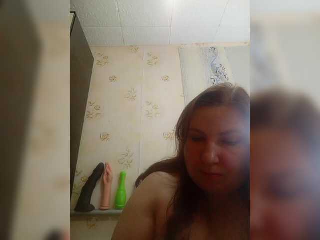 Konfetka80 — live female cam