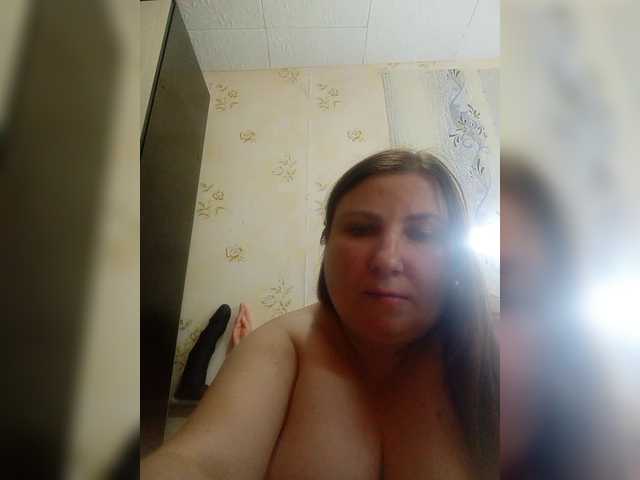 Konfetka80 live cam preview