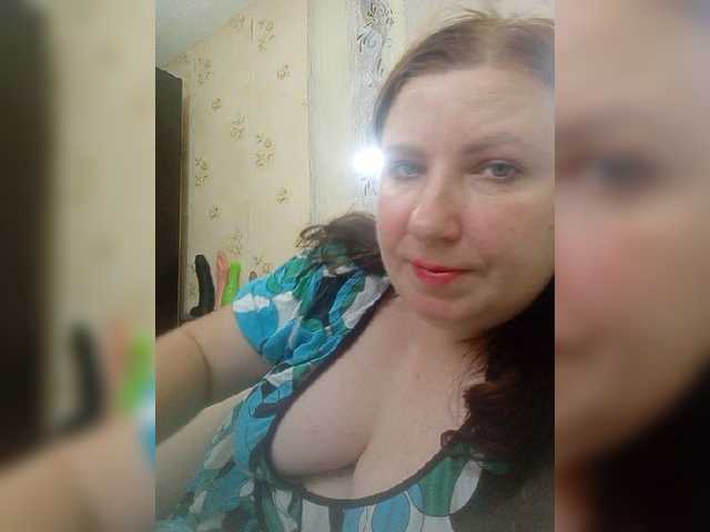 Ogonek37 live cam on BongaCams