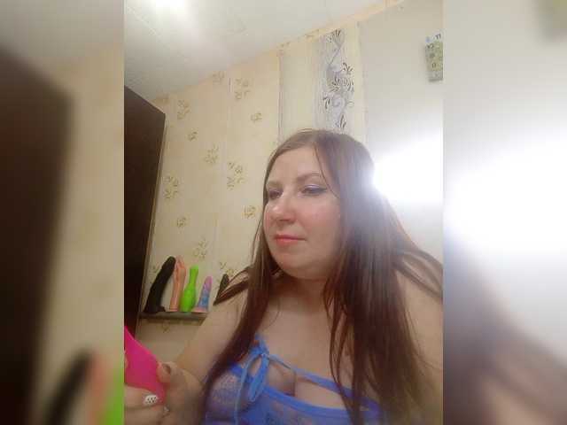 Ogonek37 live cam on BongaCams