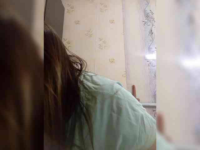 Konfetka80 webcam