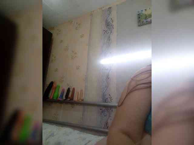 Konfetka80 webcam