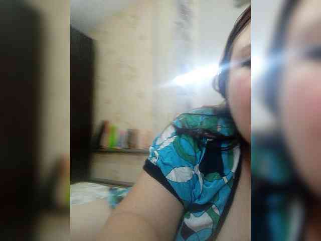 Konfetka80 webcam