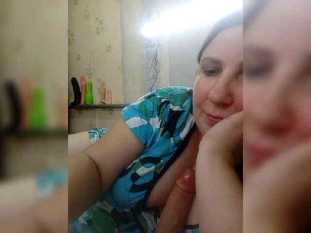 Konfetka80's cam show statistics and live stream