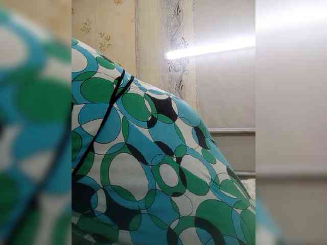 Konfetka80 webcam