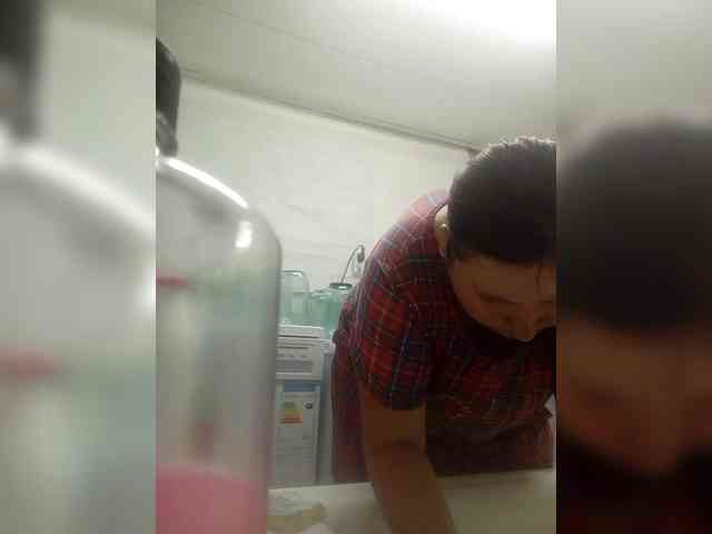 Konfetka80 webcam