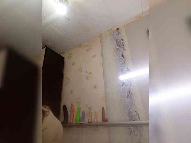 Konfetka80 webcam
