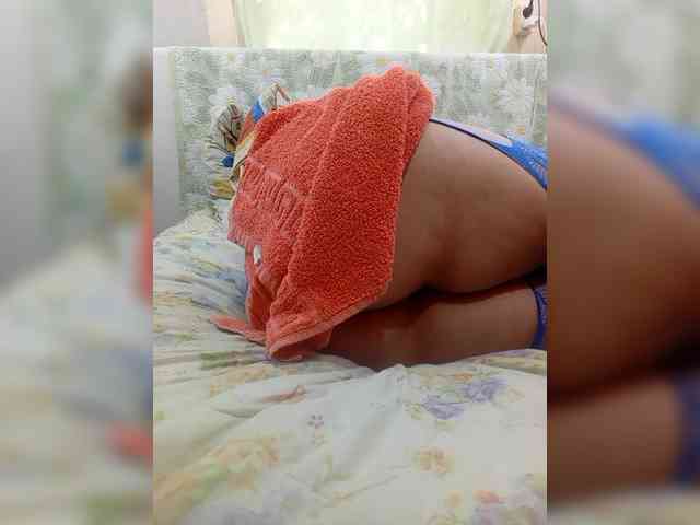 Konfetka80 webcam