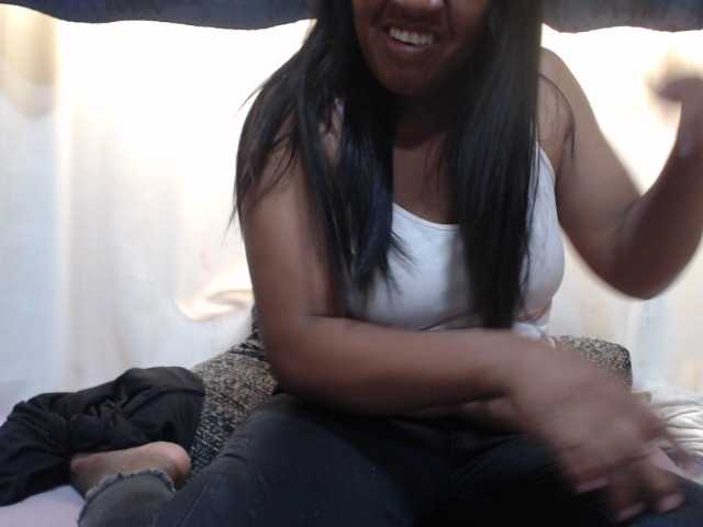 Anishey, live now on BongaCams