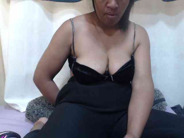 Anishey Live Webcam on BongaCams