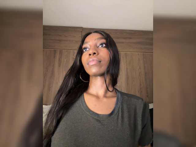 Anaisbeily live webcam show