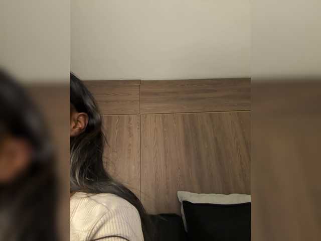 Anaisbeily live cam on BongaCams